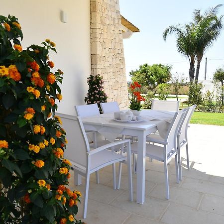 Bed and Breakfast Borgo Fiorito Relais Parabita Esterno foto