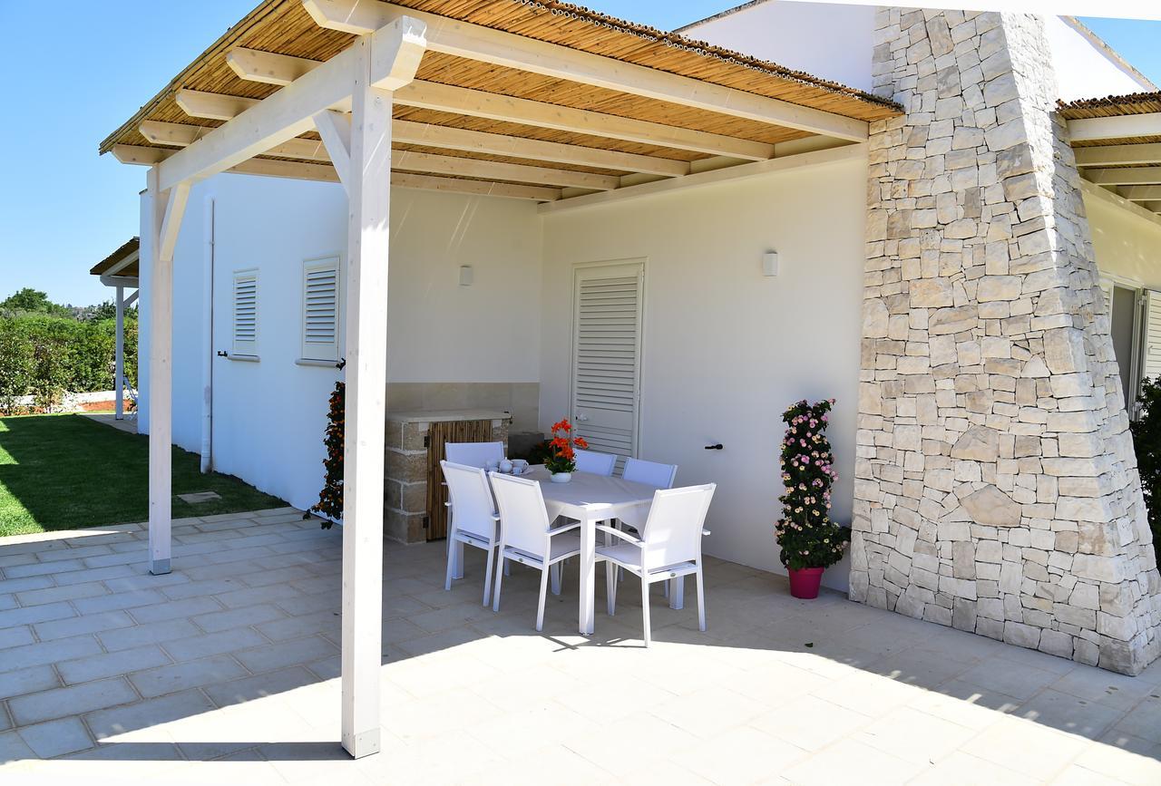 Bed and Breakfast Borgo Fiorito Relais Parabita Esterno foto