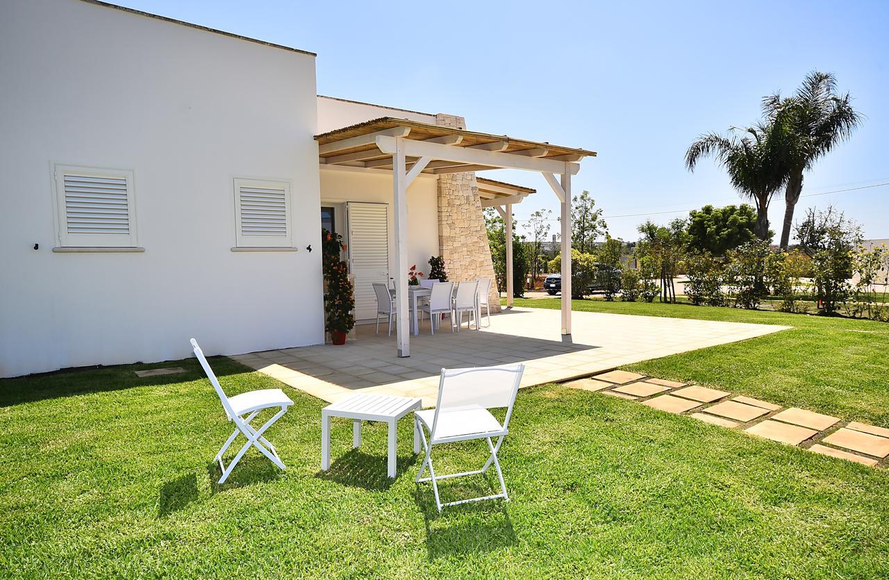 Bed and Breakfast Borgo Fiorito Relais Parabita Esterno foto