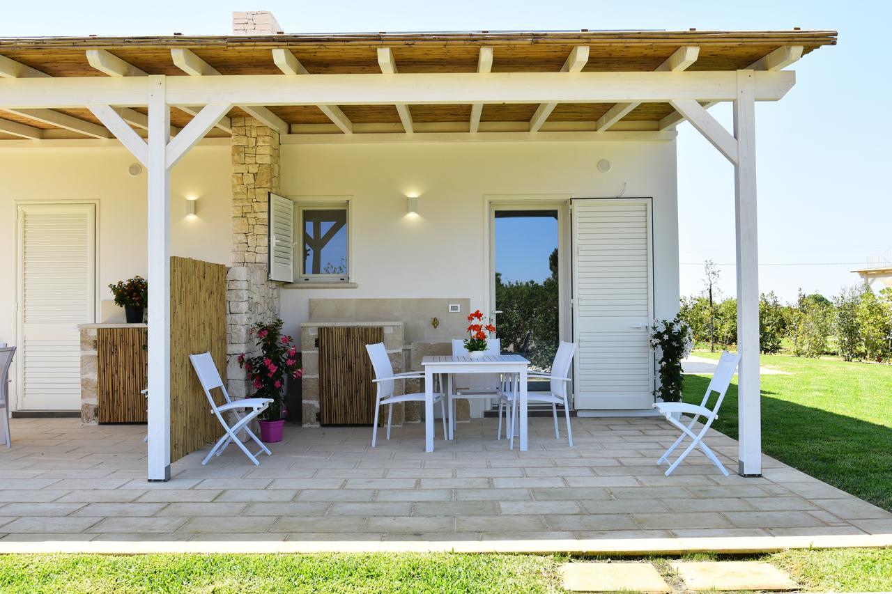 Bed and Breakfast Borgo Fiorito Relais Parabita Esterno foto