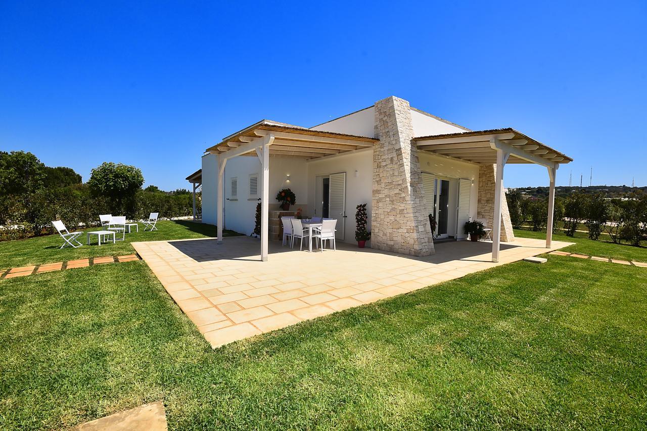 Bed and Breakfast Borgo Fiorito Relais Parabita Esterno foto