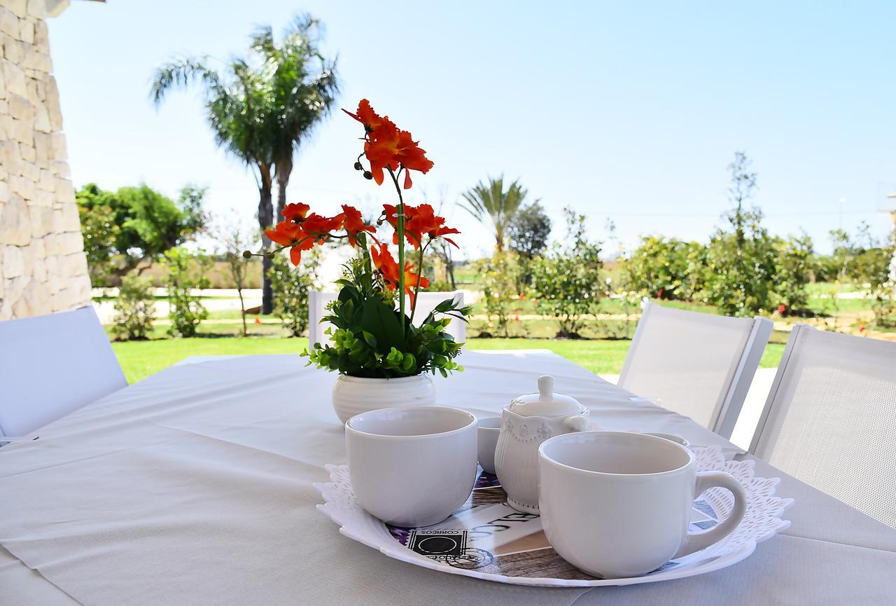 Bed and Breakfast Borgo Fiorito Relais Parabita Esterno foto