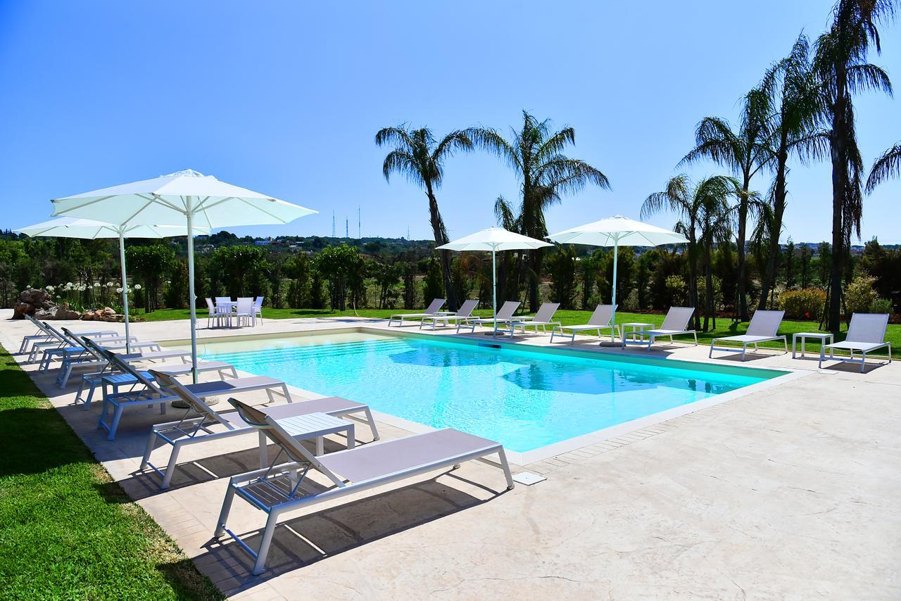 Bed and Breakfast Borgo Fiorito Relais Parabita Esterno foto