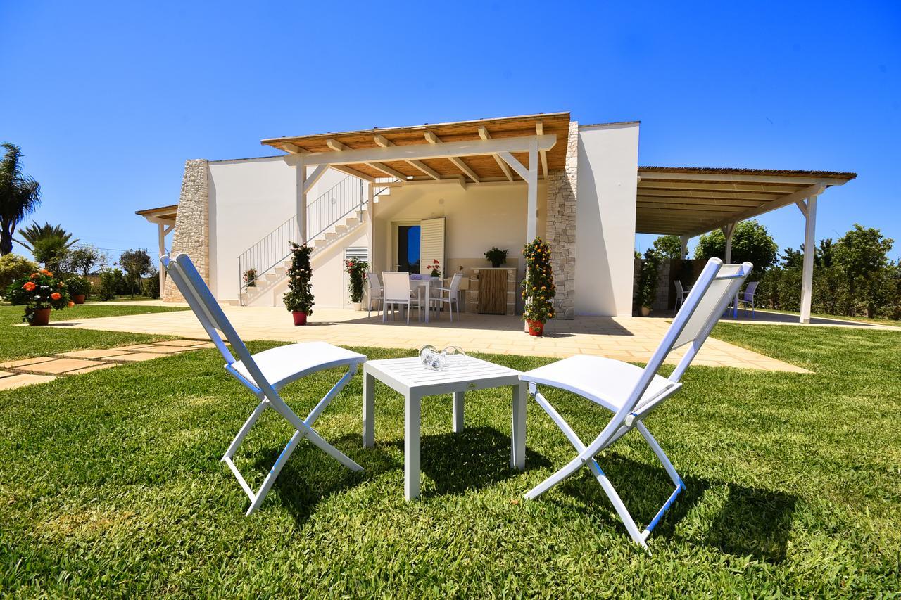 Bed and Breakfast Borgo Fiorito Relais Parabita Esterno foto
