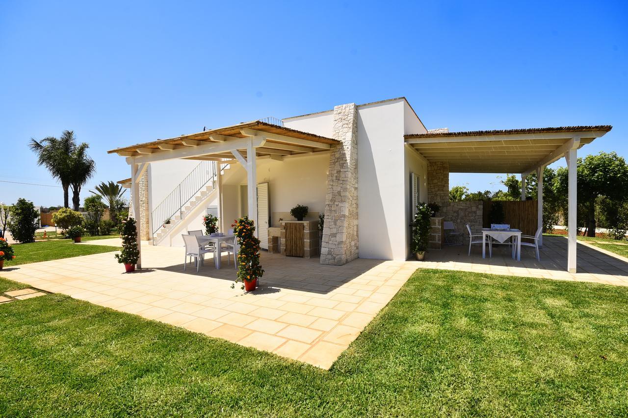 Bed and Breakfast Borgo Fiorito Relais Parabita Esterno foto