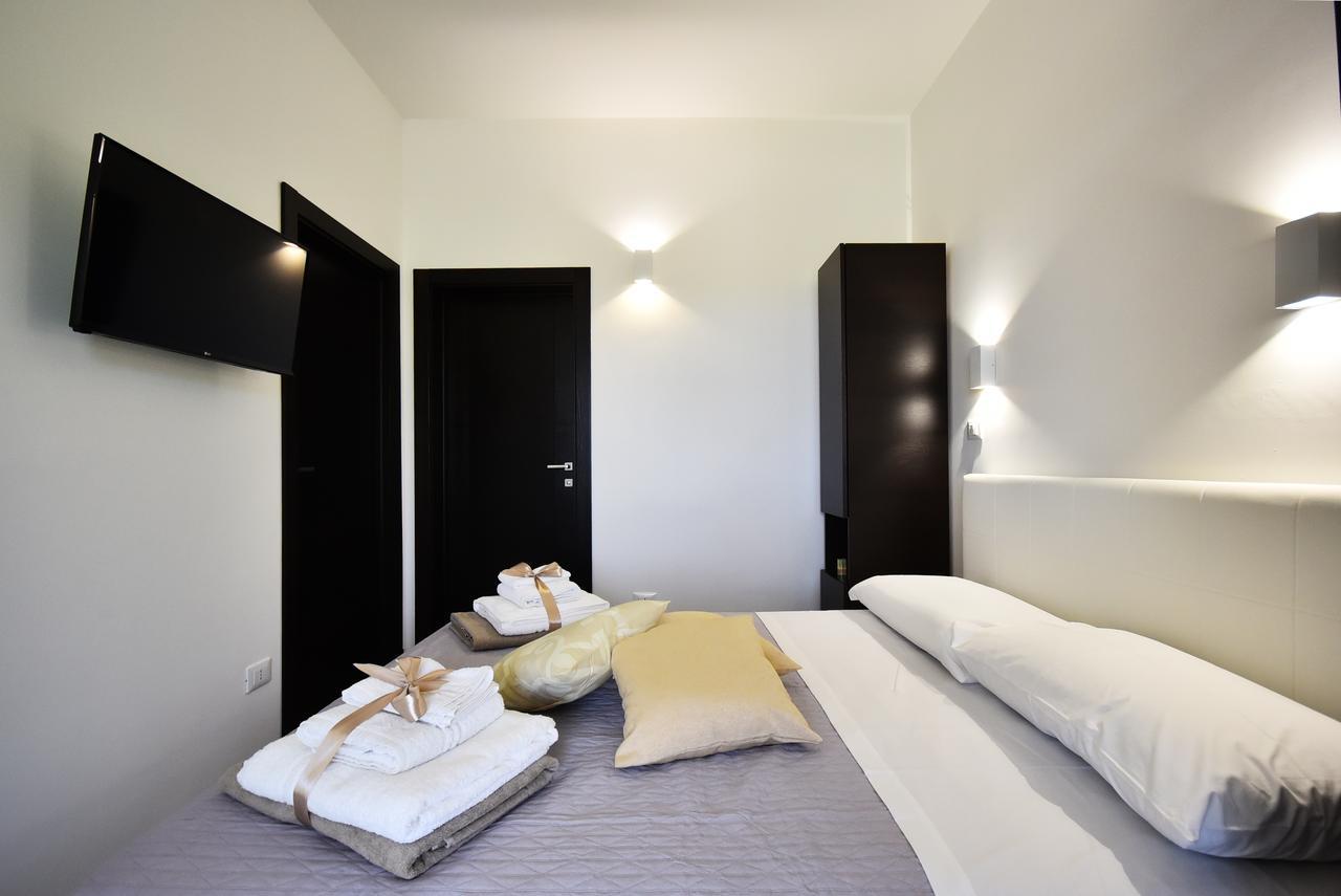 Bed and Breakfast Borgo Fiorito Relais Parabita Esterno foto