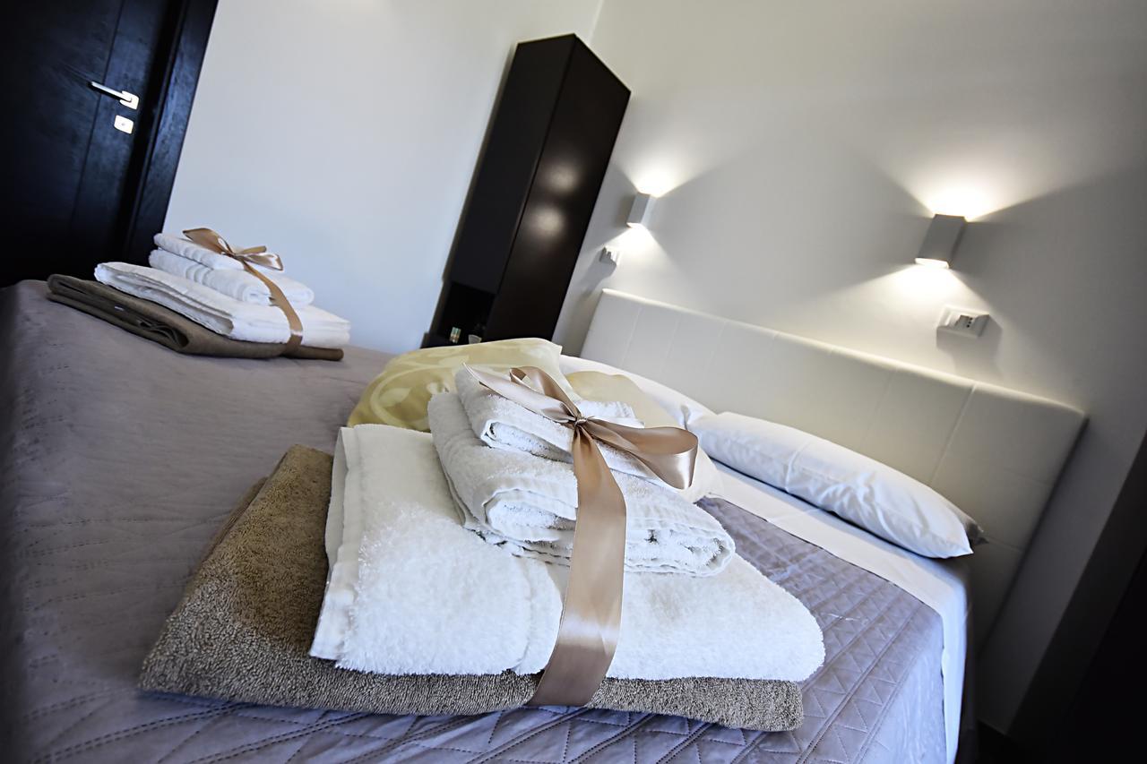 Bed and Breakfast Borgo Fiorito Relais Parabita Esterno foto