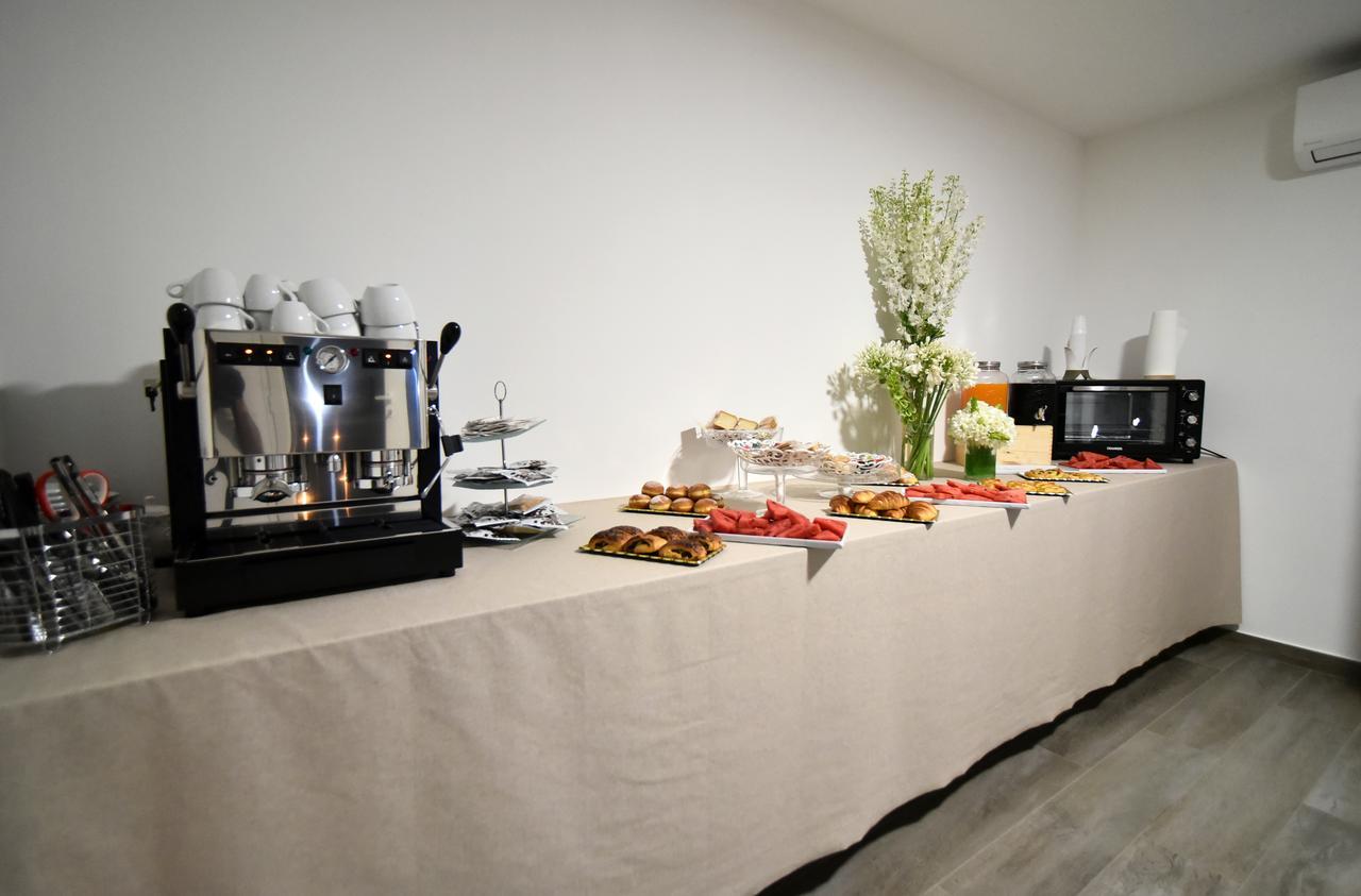 Bed and Breakfast Borgo Fiorito Relais Parabita Esterno foto
